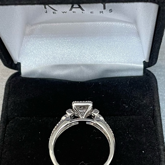 NWOT .42ctw Diamond Sterling Silver Ring - Picture 13 of 16